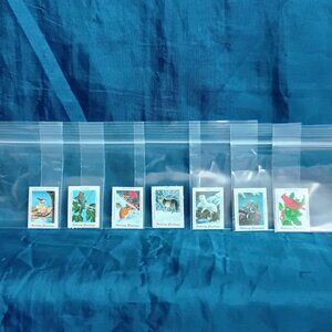 Set of 7 Uncirculated Holiday Greetings Canada Stamps!!